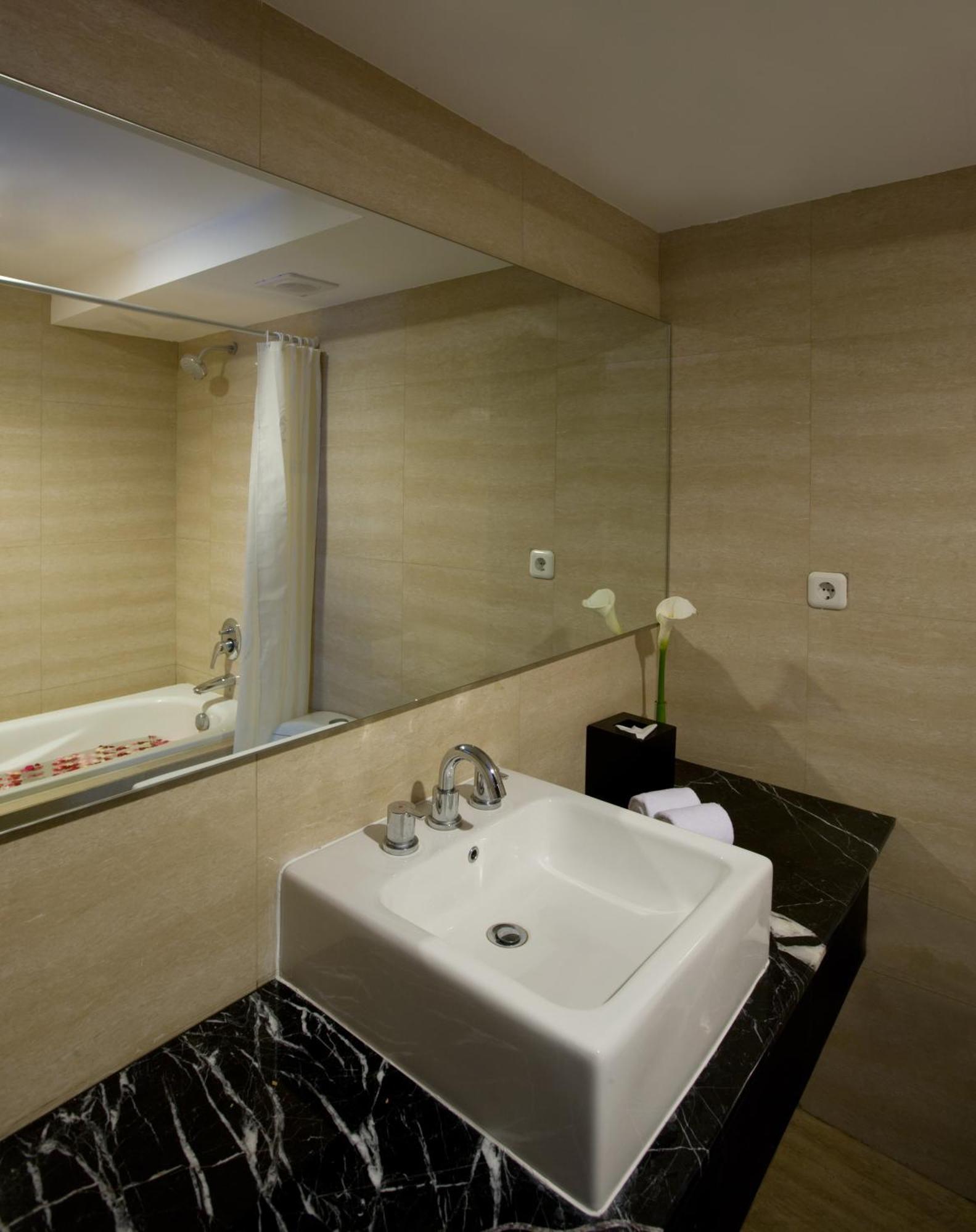 Hotel Santika Kuta Kuta Lombok Zimmer foto