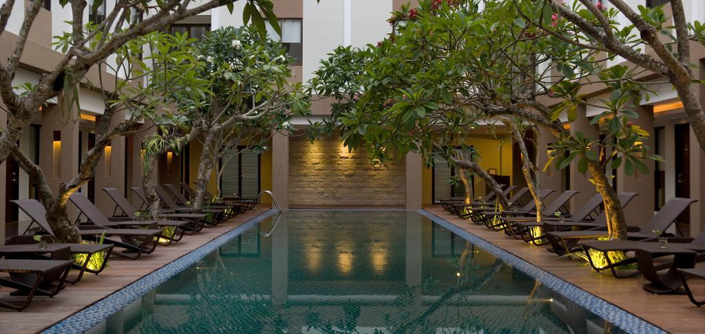 Hotel Santika Kuta Kuta Lombok Exterior foto